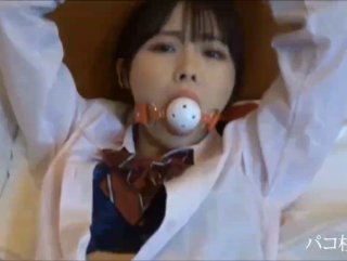 一二三四在线观看免费高清中文在线观看骚货穿船袜足交后被我按倒后入，剪辑版